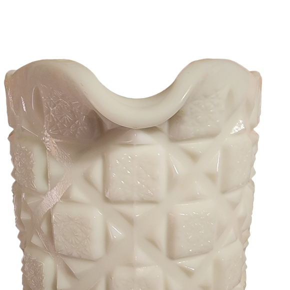 Vintage Collectible White Old Quilt Pattern Milk Glass Pitcher - Picture 5 of 10